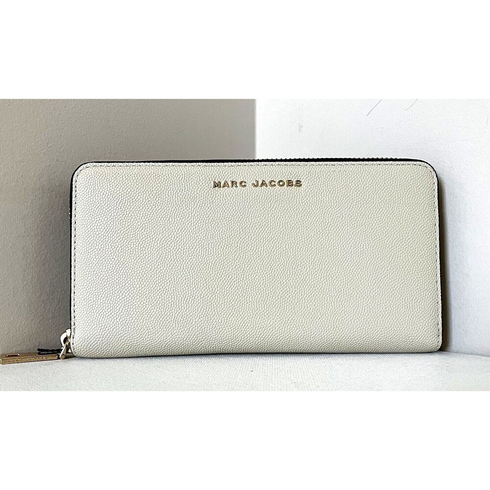 New Marc Jacobs Zip Around Continental Wallet Marshmallow